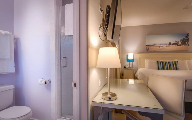 Bayside Hotel