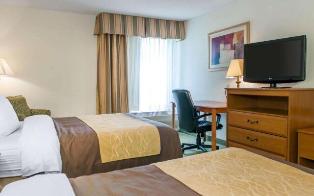 Quality Inn & Suites Near Amish Country