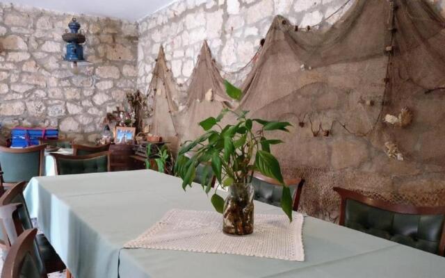 Rooms Liva - 60m from the sea