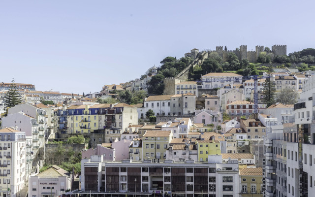 Downtown, Lisbon Apartment