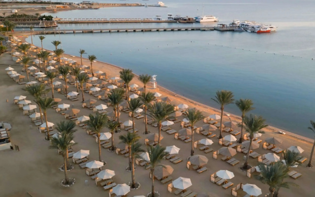 Steigenberger Al Dau Beach	