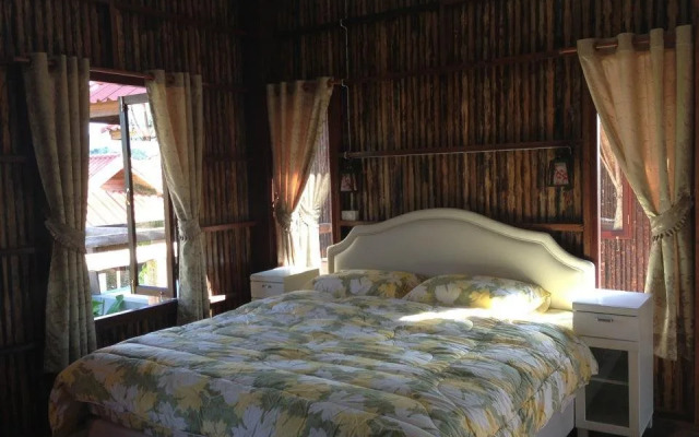 Maan Mek Talay Mok Resort