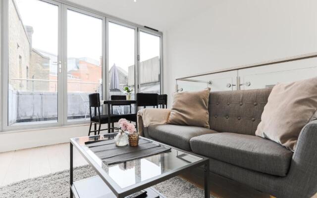 Trafalgar Square Apartments