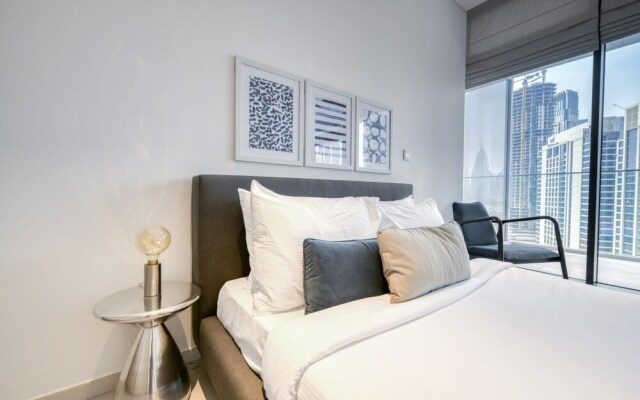 Luxury Apt W Burj Khalifa Vw Dubai Canal Access