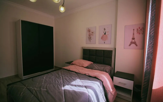 Smart Luxury Apartment in new Building of Compound
