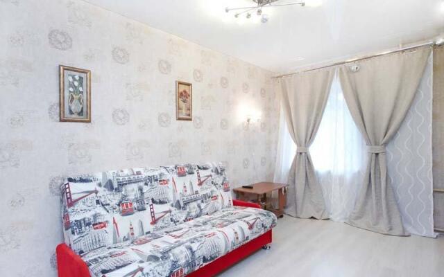 Apartament na Moskovskom 165