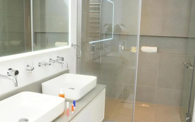 OBiches Luxury Beachfront Apartment Trou-aux-Biches