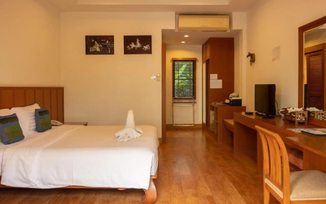 Sailom Resort Bangsaphan