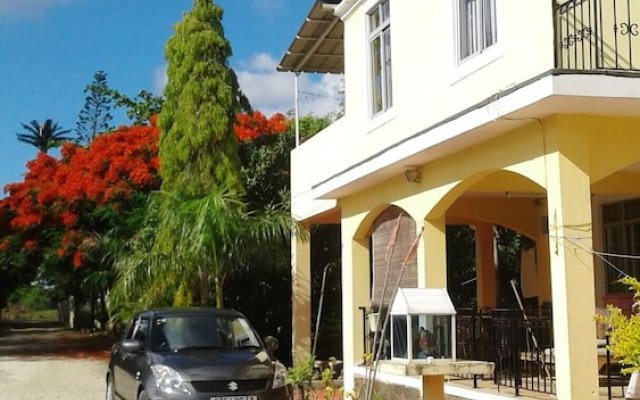 Apartment With 2 Bedrooms in Trou aux Biches, With Furnished Garden an