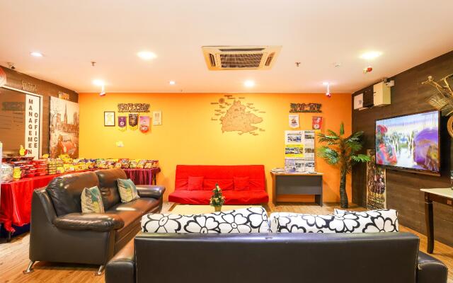 OYO 818 Hotel 11