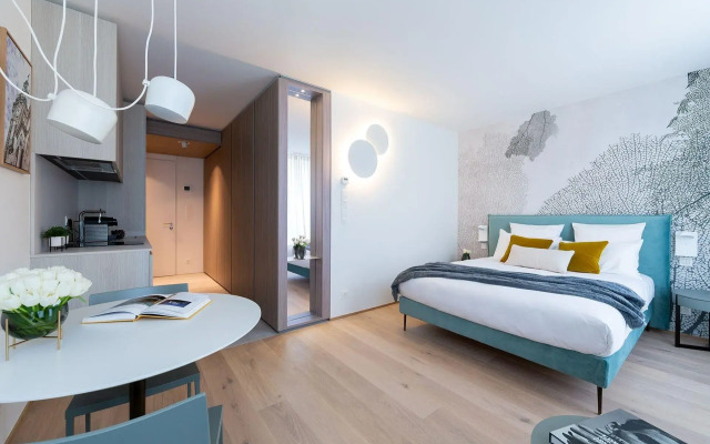 The Central City - Luxury ApartHotel