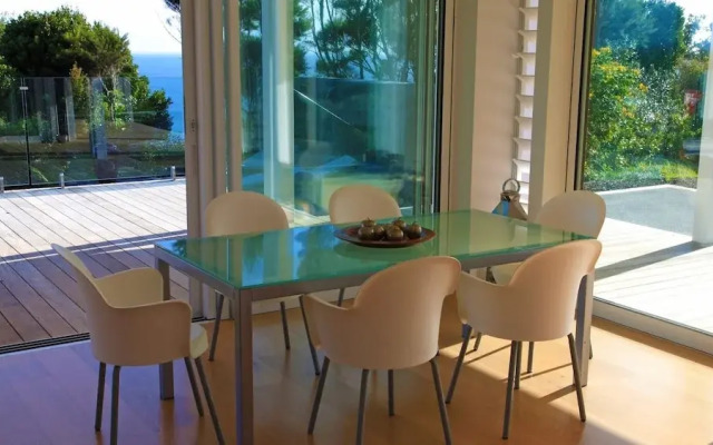 Claire's Luxury Hideaway