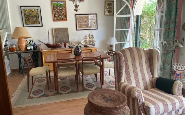 Spacious House w/ Private Pool Next to Golf Club