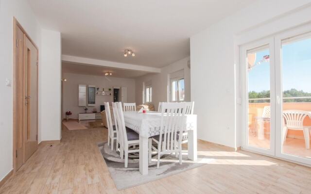 Stunning Home in Sibenik With Wifi and 4 Bedrooms