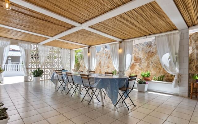 Premium Holiday Home in Santa Maria with Hot Tub