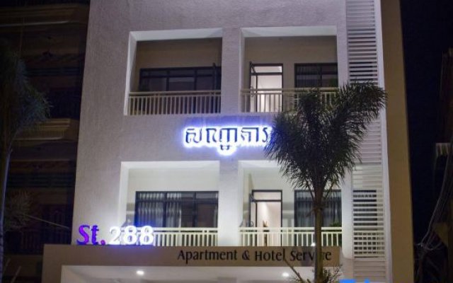 White Residence Hotel & Apartment