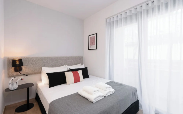 Kosmos Luxury Residences