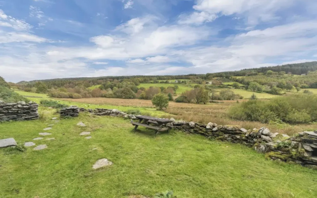 Tan Y Clogwyn