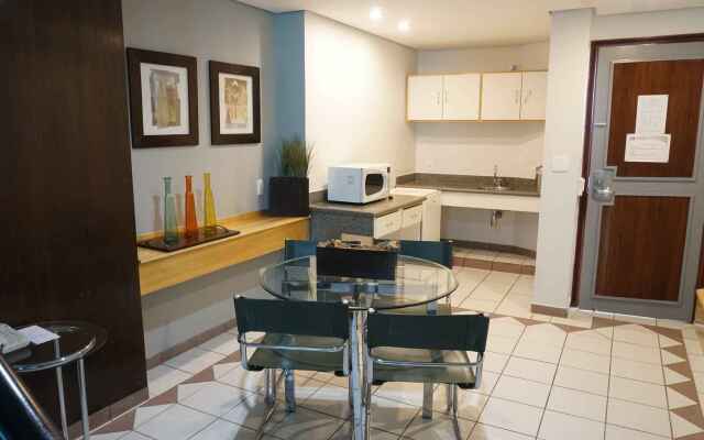 Bahamas Duplex by WS