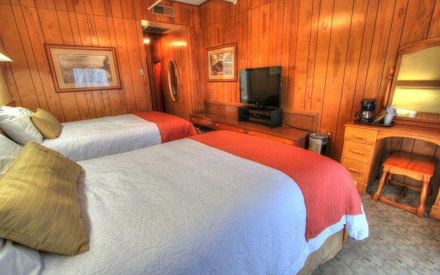 The Historic Gatlinburg Inn