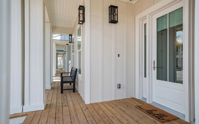 Serenity Shore 305 SOU