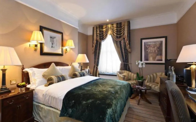 Colonnade Hotel London