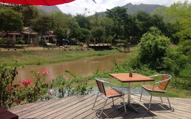 Pai River Corner Resort