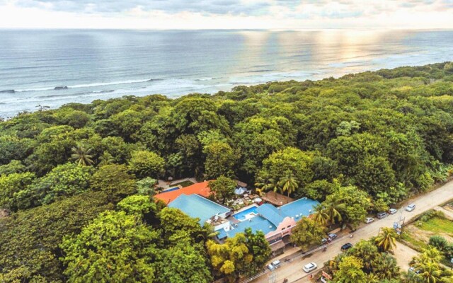 Sta Teresa Surf Camp by Selina Surf Club