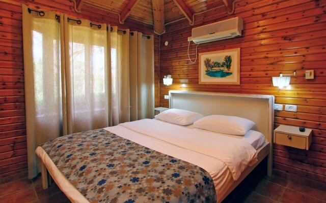 Nir David Country Lodge