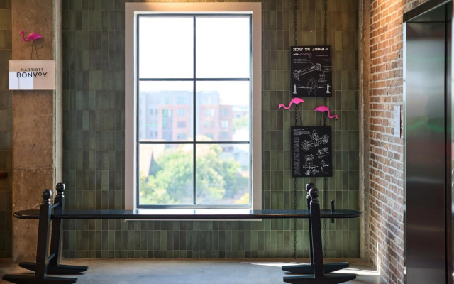 Moxy Charleston Downtown