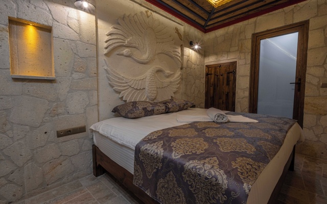 Tyana Cave House