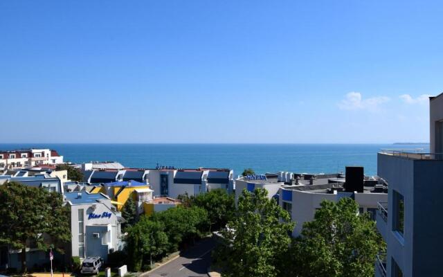 Sineva Del Sol Apartments