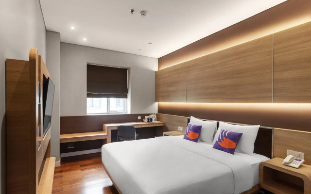 FOX Lite Hotel Grogol Jakarta