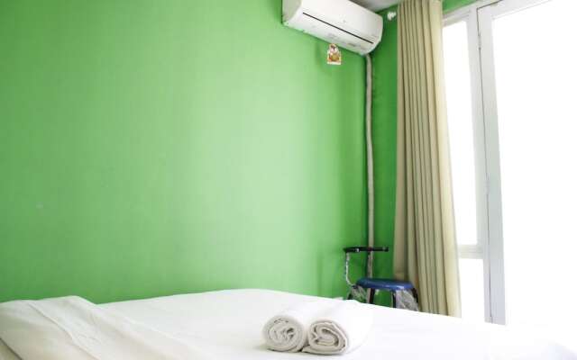 Compact Studio Room The Jarrdin Cihampelas Apartment