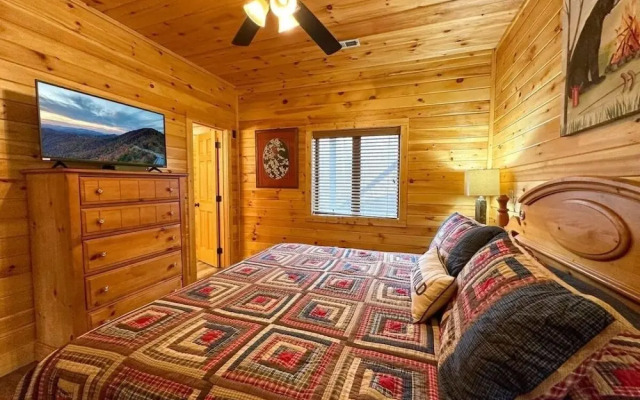 Smoky Mountain High 8 Bedroom Chalet by RedAwning