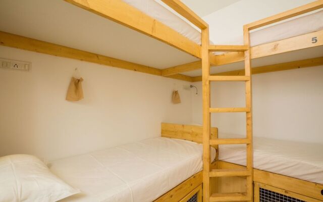 Nap Manor Hostels