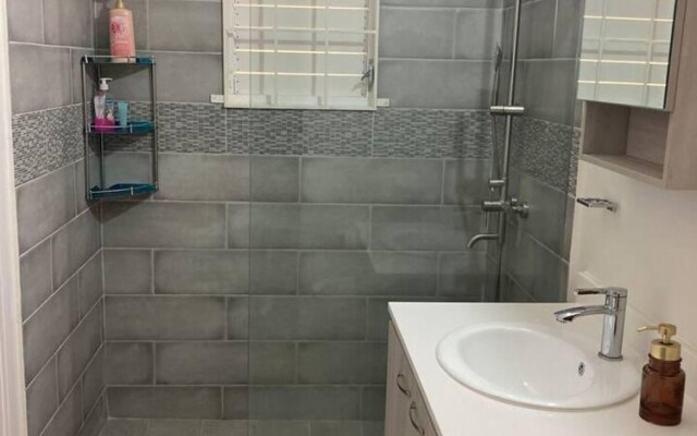 Immaculate 2-bed House in Discovery Bay