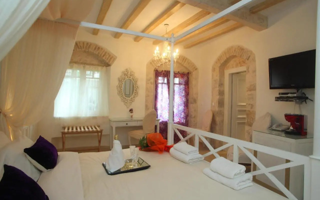 The Aigli 1800 Boutique Hotel