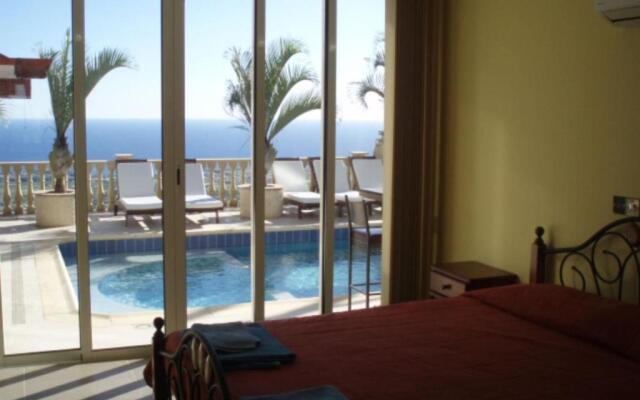 Sun Set Suite Villa