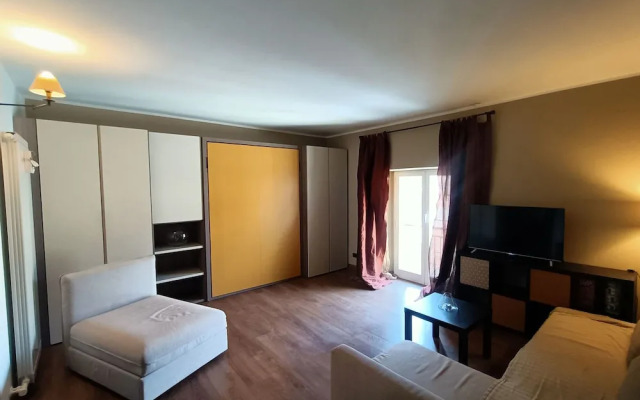 Delle Erbe The Nightlife