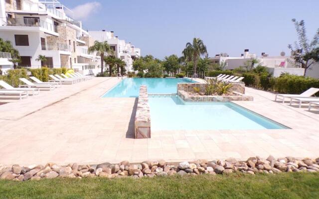3 Bedroom Luxury Apartment Villamartin