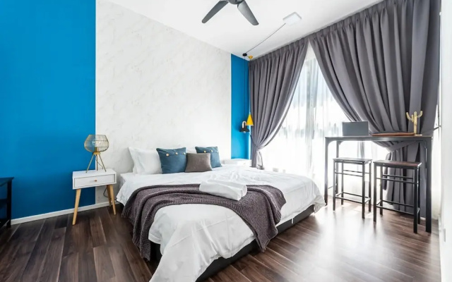 3BR Homestay with Pool View Bukit Rimau