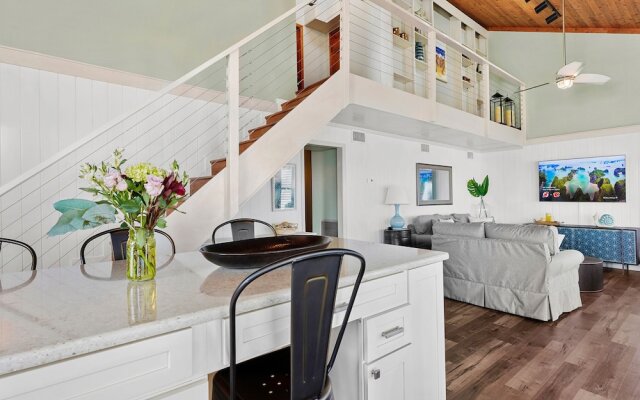 Hemingway Sunrise by Vtrips