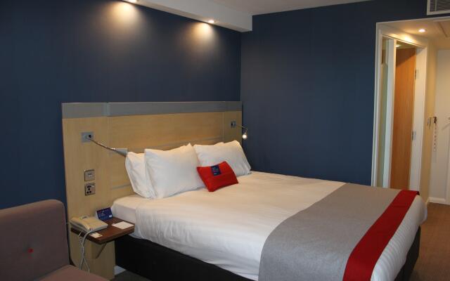 Holiday Inn Express Cardiff Airport by IHG