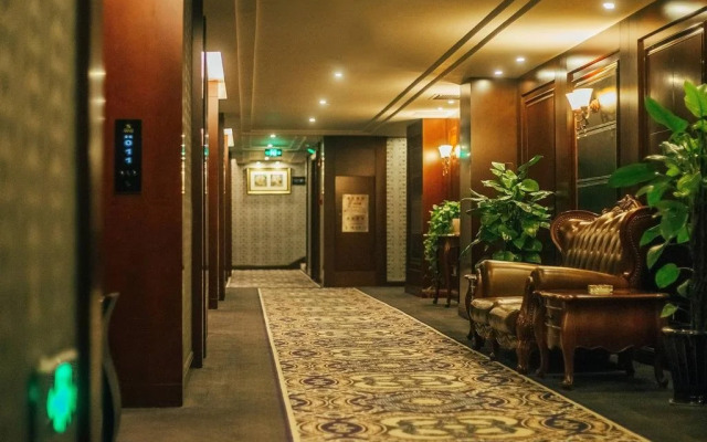 Zhonghui Hotel