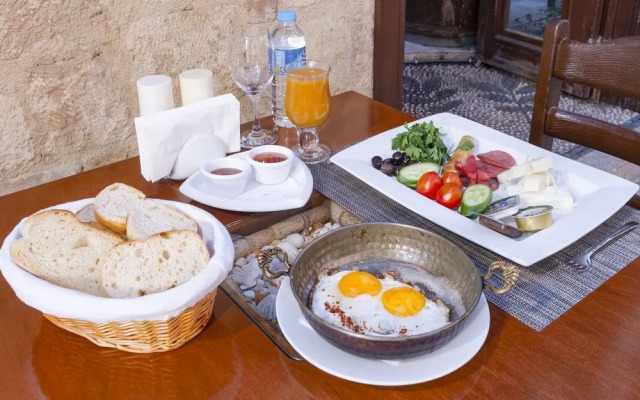 Kaleici Efsali Hotel