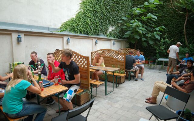 Patio Hostel