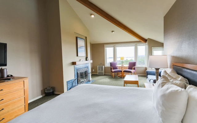 The Inn at the Tides