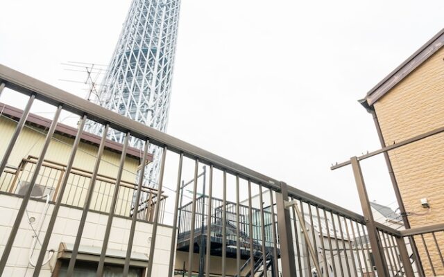 ZAITO Tokyo Oshiage Economy Inn