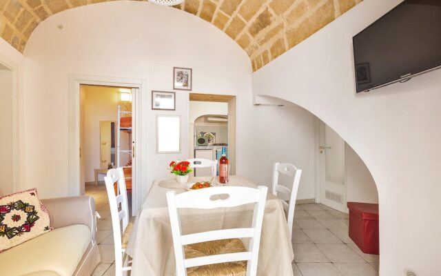 2710 Veronica Suite by Barbarhouse